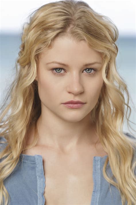 Emilie de Ravin 